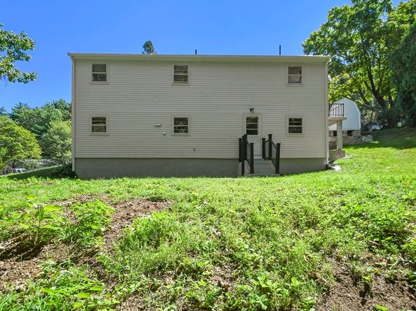 22 Michigan Dr, Hudson MA 01749