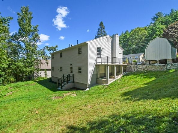 22 Michigan Dr, Hudson MA 01749