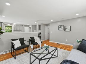 22 Michigan Dr, Hudson MA 01749