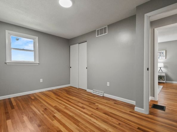 22 Michigan Dr, Hudson MA 01749