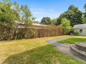 11 Harvard Ave, Shrewsbury MA 01545