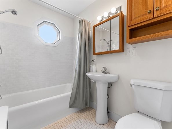 11 Harvard Ave, Shrewsbury MA 01545