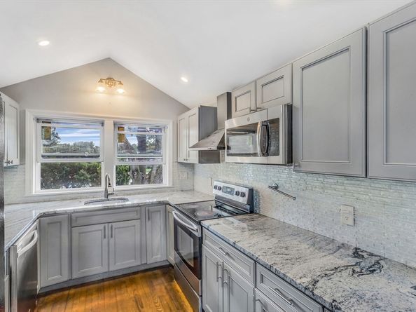 375 Salem St, Woburn MA 01801