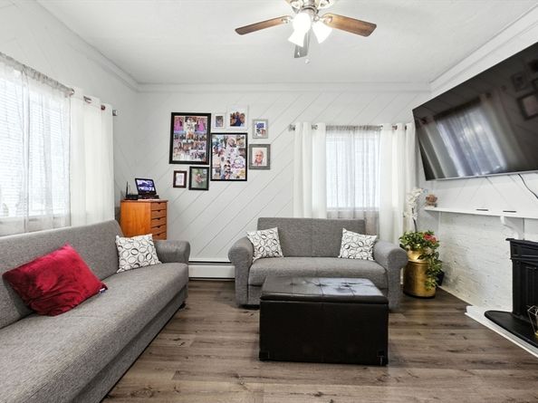 11 Clinton St, Lynn MA 01902