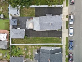 11 Clinton St, Lynn MA 01902
