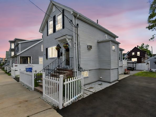 11 Clinton St, Lynn MA 01902