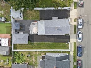 11 Clinton St, Lynn MA 01902