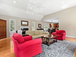 122 Carlisle Rd, Westford MA 01886