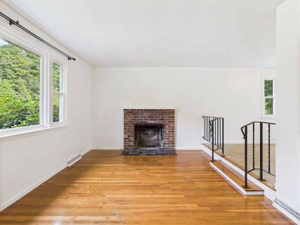 91 Old Post Road, Sharon MA 02067
