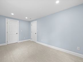 95 Pineland Ave, Worcester MA 01604