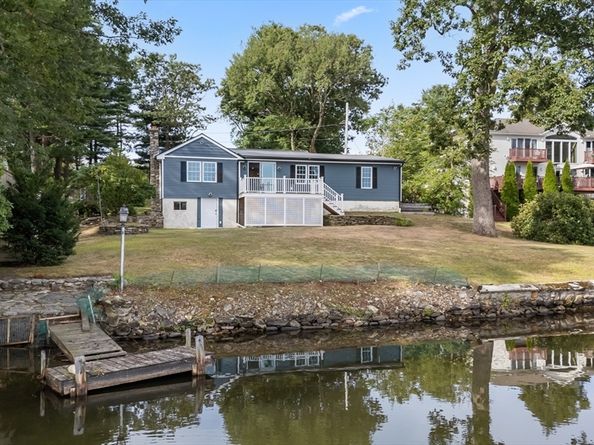 95 Pineland Ave, Worcester MA 01604