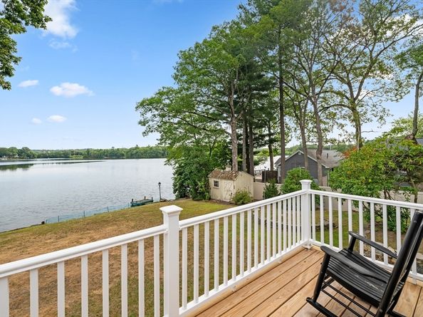95 Pineland Ave, Worcester MA 01604
