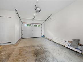 95 Pineland Ave, Worcester MA 01604