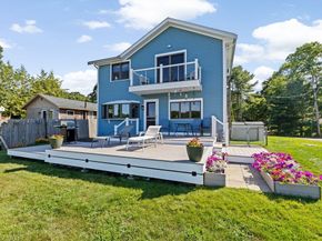 28 Arlington Road, Wareham MA 02571