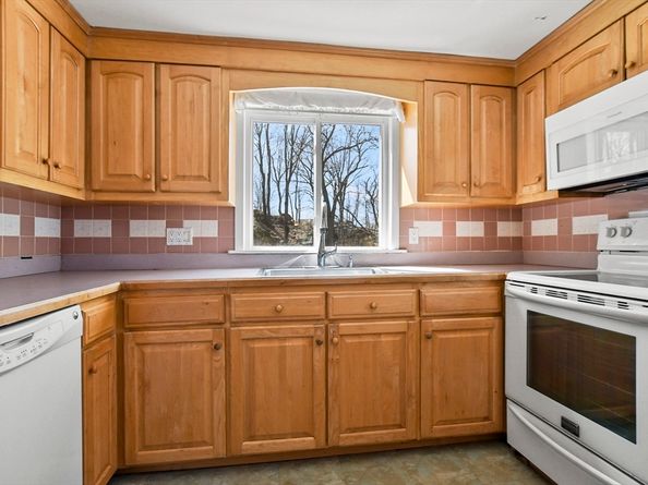 11 Stevens Street, Stoneham MA 02180