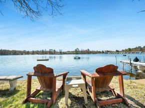 6 Cedar Pond Dr, Sturbridge MA 01566