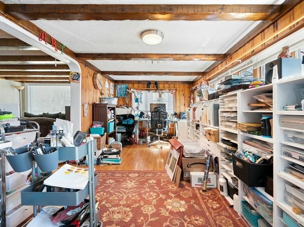 6 Cedar Pond Dr, Sturbridge MA 01566