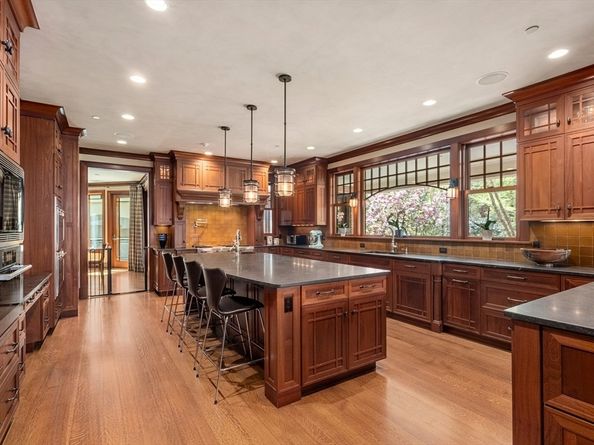 3 Idlewile Lane, Weston MA 02493