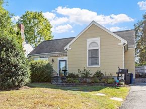 158 Lowell 4, Peabody MA 01960