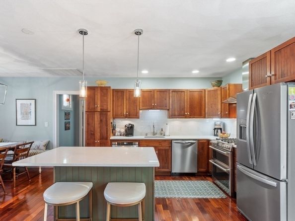 158 Lowell 4, Peabody MA 01960