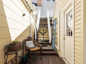 158 Lowell 4, Peabody MA 01960