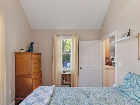 158 Lowell 4, Peabody MA 01960