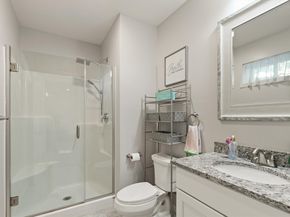 16 Vieira Dr, Peabody MA 01960