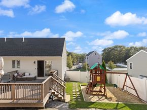 16 Vieira Dr, Peabody MA 01960