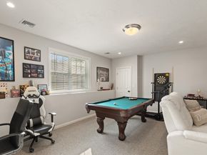 16 Vieira Dr, Peabody MA 01960