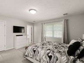 16 Vieira Dr, Peabody MA 01960