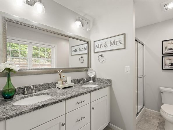 16 Vieira Dr, Peabody MA 01960
