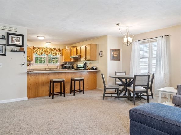 14 Pineridge Way 14, Middleboro MA 02346