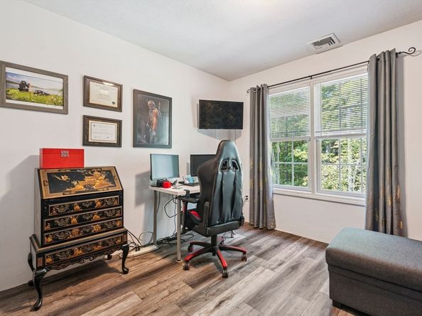 14 Pineridge Way 14, Middleboro MA 02346