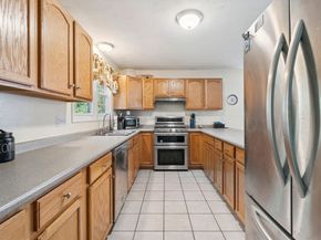 14 Pineridge Way 14, Middleboro MA 02346