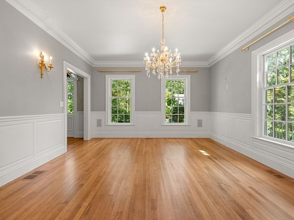3 Ravine Rd, Wellesley MA 02481