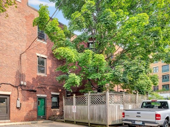 462 Park Drive, Boston MA 02215