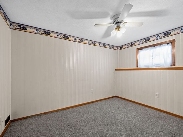 16 Angie Rd, Billerica MA 01862