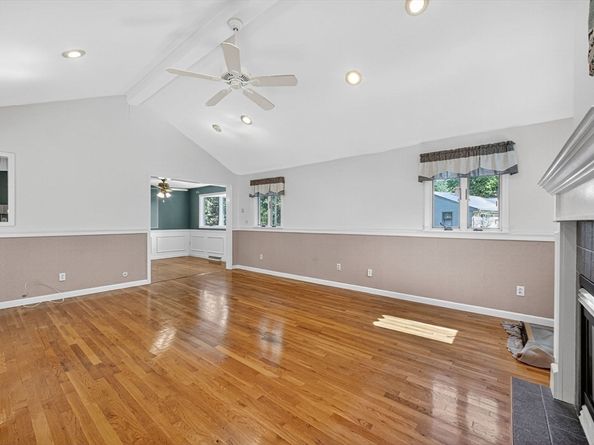 16 Angie Rd, Billerica MA 01862