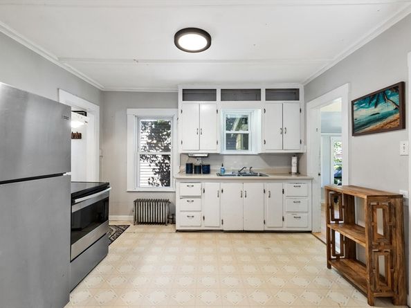 12 Harold Avenue, Gloucester MA 01930