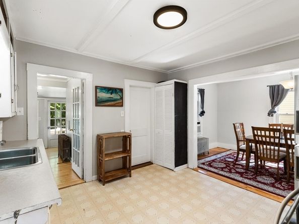 12 Harold Avenue, Gloucester MA 01930
