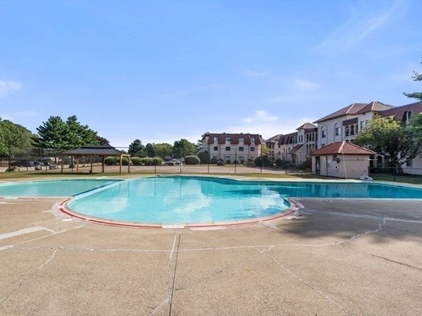 685 Oak Street 21  6, Brockton MA 02301