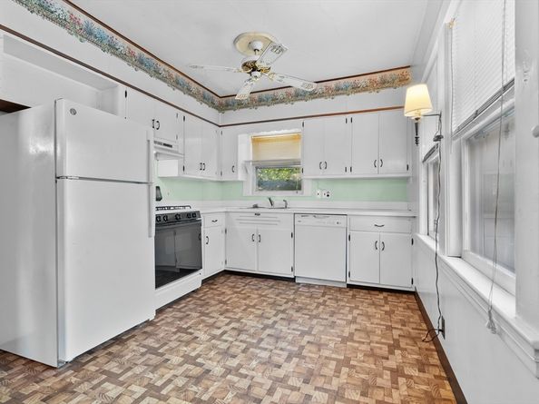 36 Boynton St, Waltham MA 02453