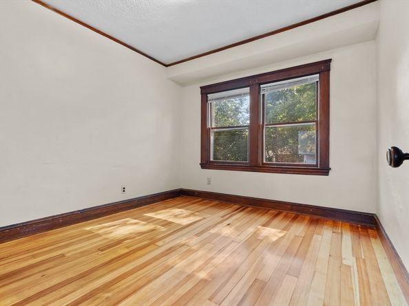 36 Boynton St, Waltham MA 02453