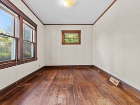 36 Boynton St, Waltham MA 02453