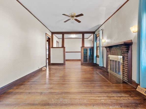 36 Boynton St, Waltham MA 02453