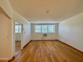 8 Tara Dr 2, Weymouth MA 02188