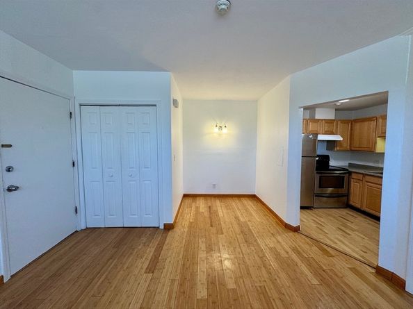 8 Tara Dr 2, Weymouth MA 02188