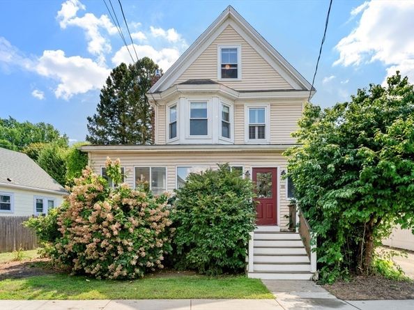 88 Bartlett Ave, Belmont MA 02478