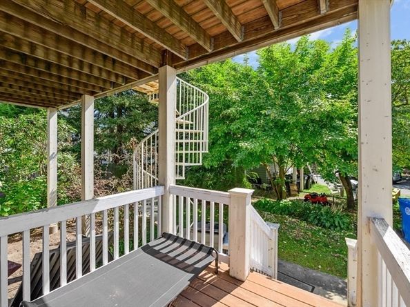 88 Bartlett Ave, Belmont MA 02478