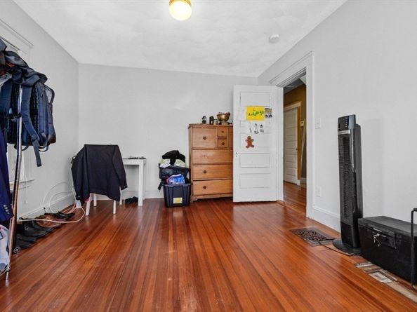 88 Bartlett Ave, Belmont MA 02478